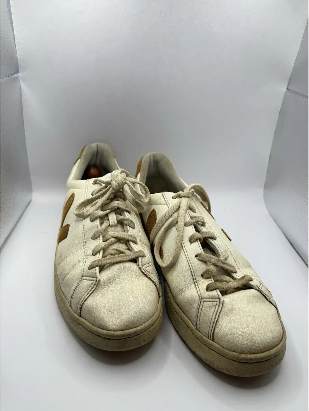 Veja Shoes Womens Size 9 White Canvas Low Top Casual Logo Sneakers Walking